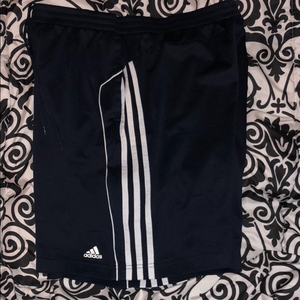 Adidas - Picture 2 of 3